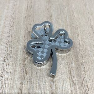 Silver Clover Pendant